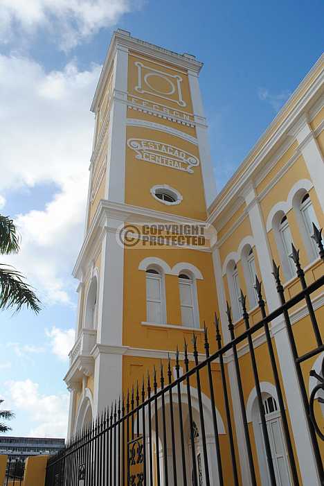Estaçao Ferroviaria - Railroad Station